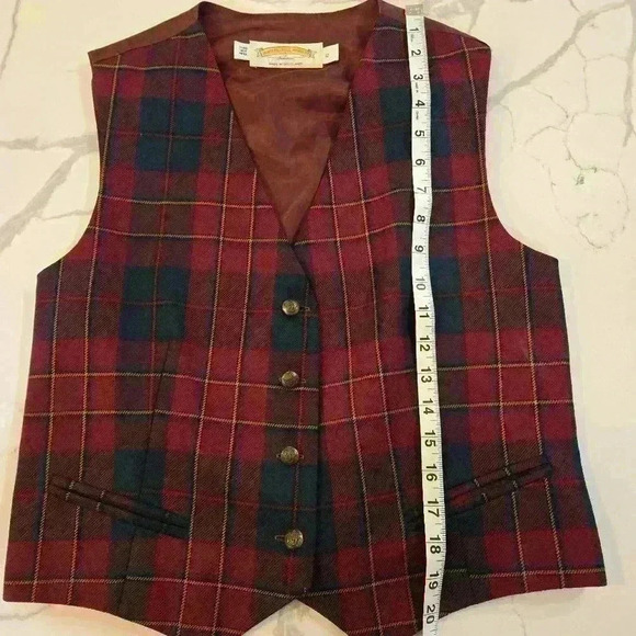 James Pringle Weavers of Iverness Plaid Vest Made in Scotland Red Size 12 - Picture 4 of 7